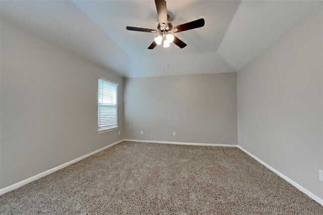 Building Photo - 2638 Brookdale Dr