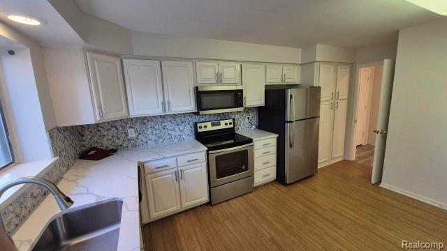 Building Photo - 16245 Roanoke St