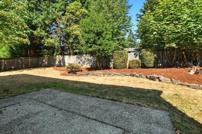 Building Photo - 3Bd/2.5Ba Kirkland Home