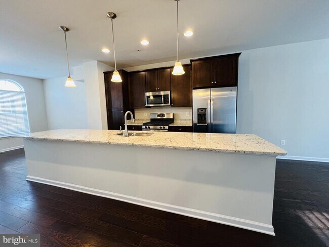 Building Photo - 12909 Brickyard Blvd