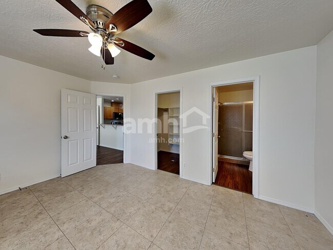 Building Photo - 1029 W Honker Dr