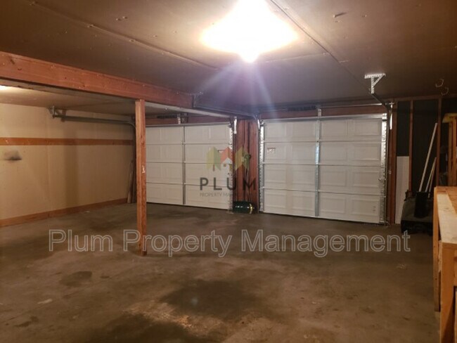 Building Photo - 5602 Bridger Ct