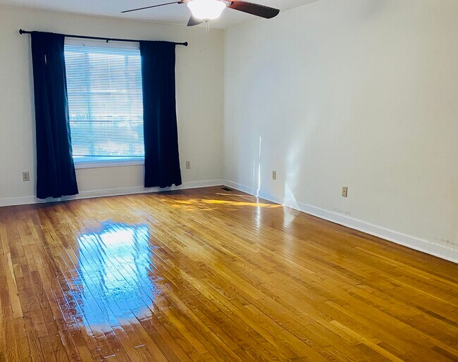 Building Photo - 1229 Clemson Rd