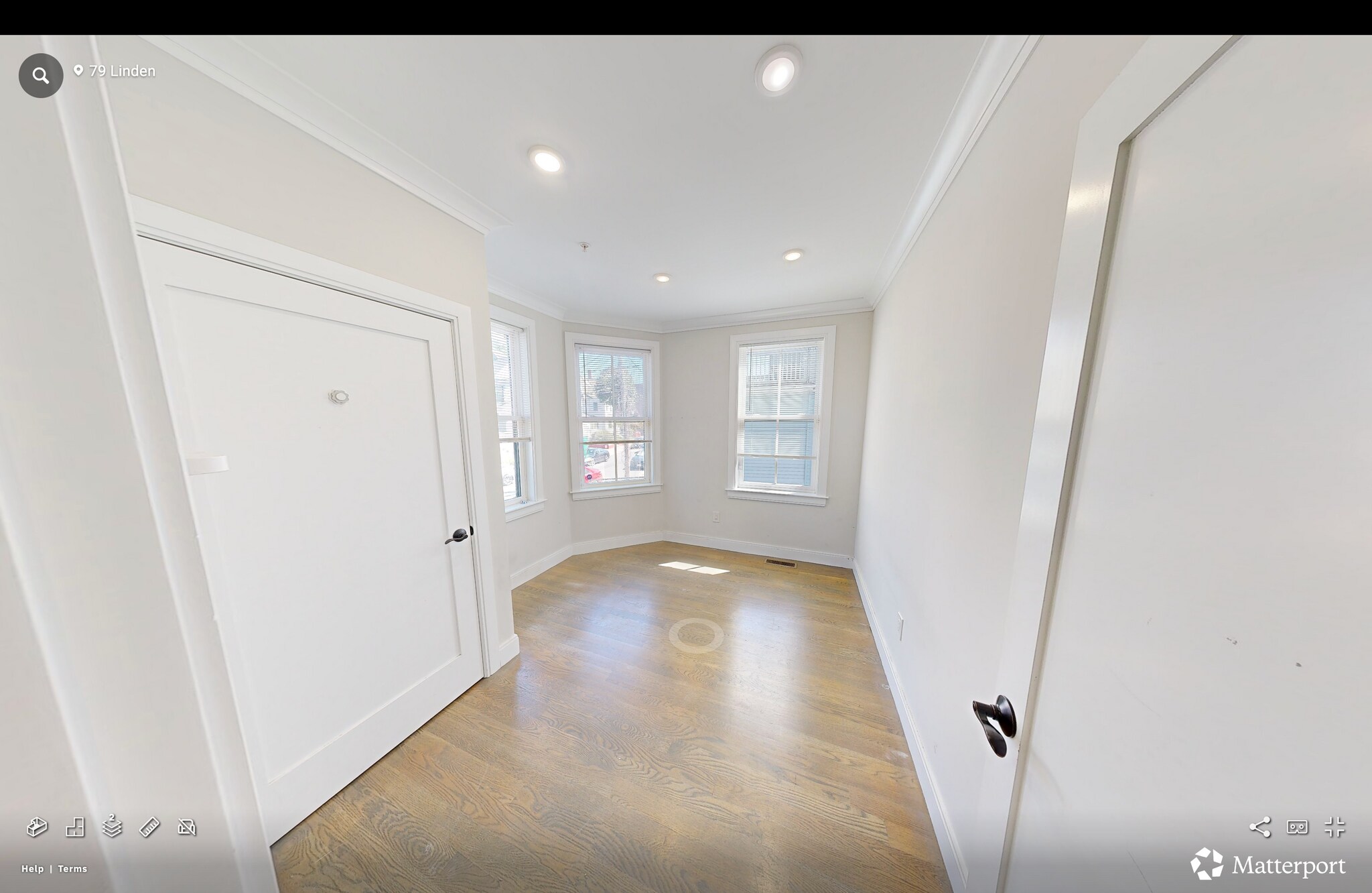 Building Photo - 79 Linden St