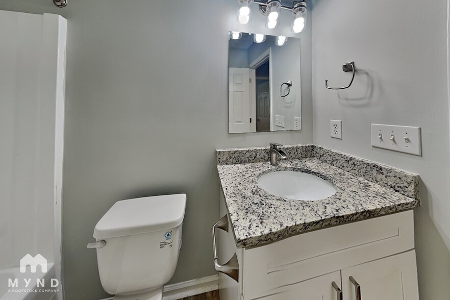 Building Photo - 200 Cedar Ridge Cir
