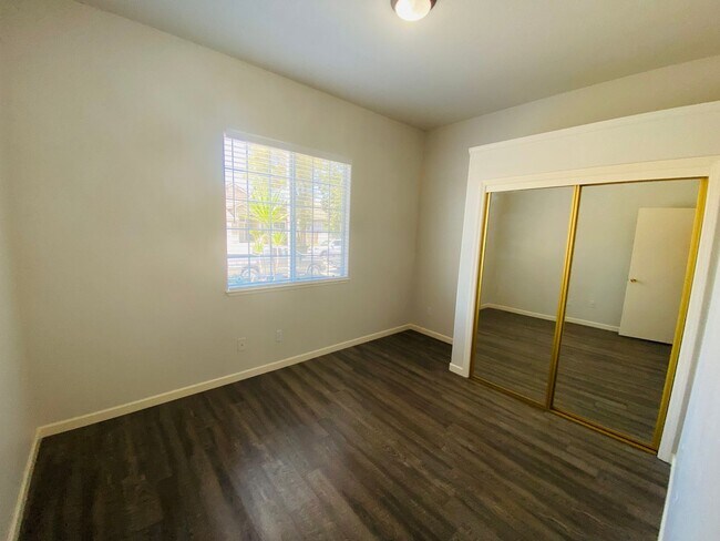 Building Photo - 8552 Charente Way