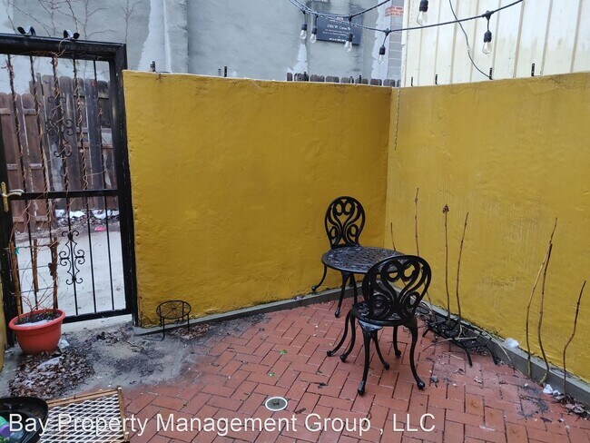 Building Photo - 2 br, 2.5 bath House - 1102 Washington Blvd