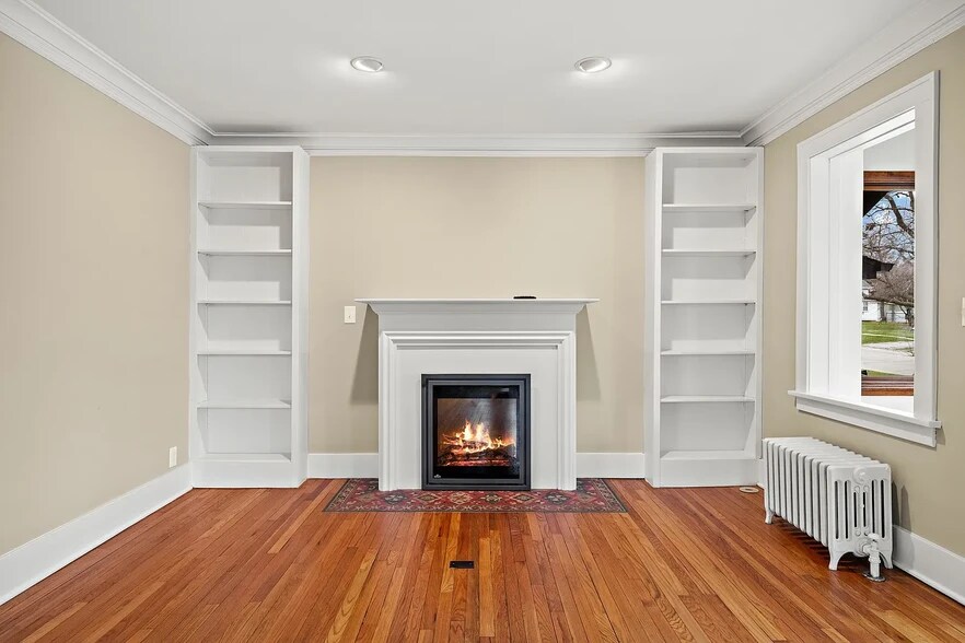 Living Room - 82 S Williams St