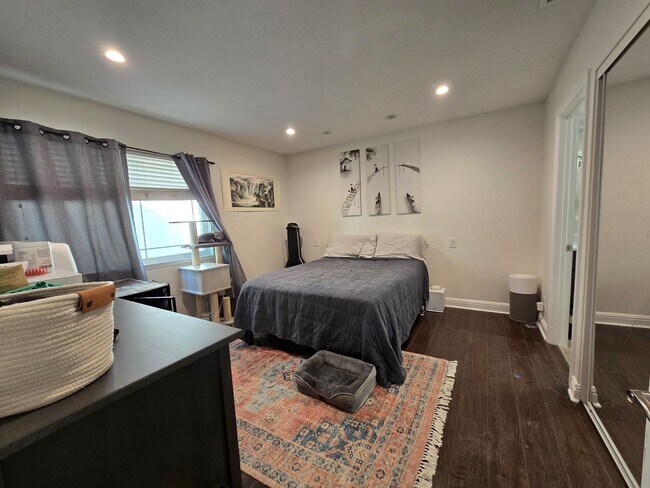 Building Photo - Updated - one story home in Moorpark's desirable Peach Hill neighborhood