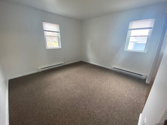 Building Photo - 30 Beacon Rd