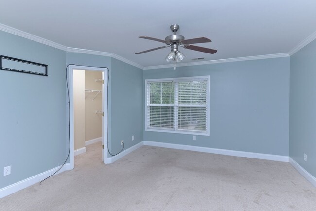 Building Photo - 2 Bedroom, 2.5 Bath in Hampton Forest- Mov...