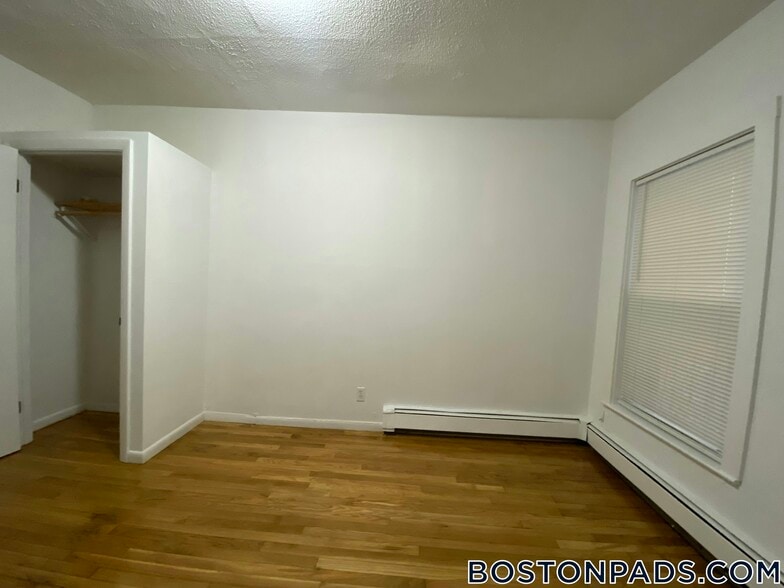 Building Photo - 28 S Huntington Ave