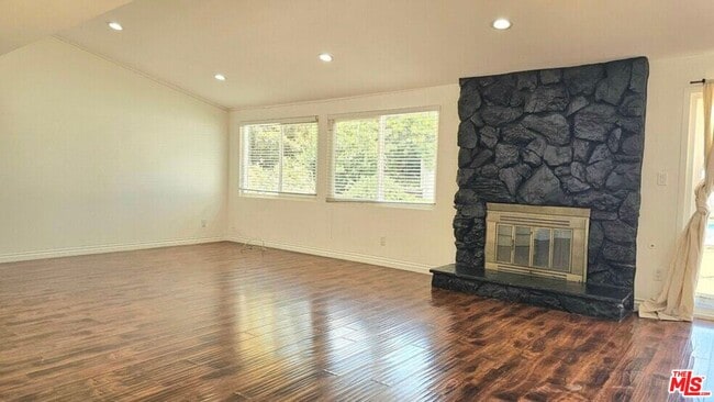 Building Photo - 20811 Tiara St