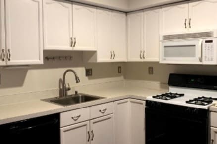 Kitchen Area - 963 Katie Cir