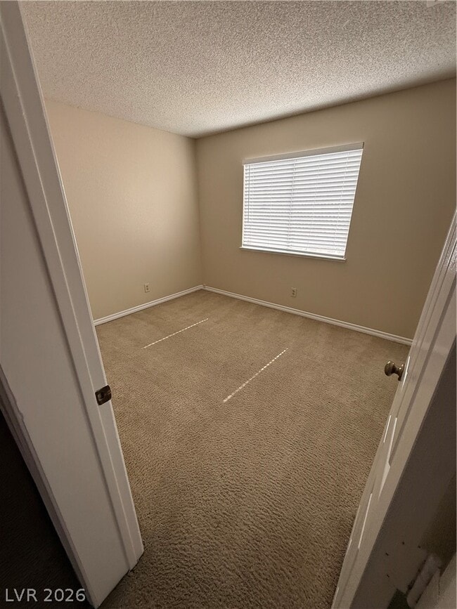 Building Photo - 3308 Royal Glen Ct