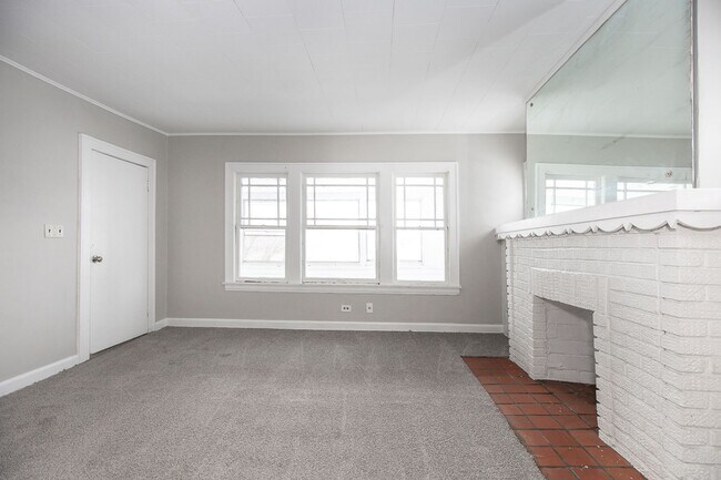 Building Photo - 8505 Garfield Blvd