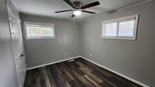 Building Photo - 395 Mineral Rd