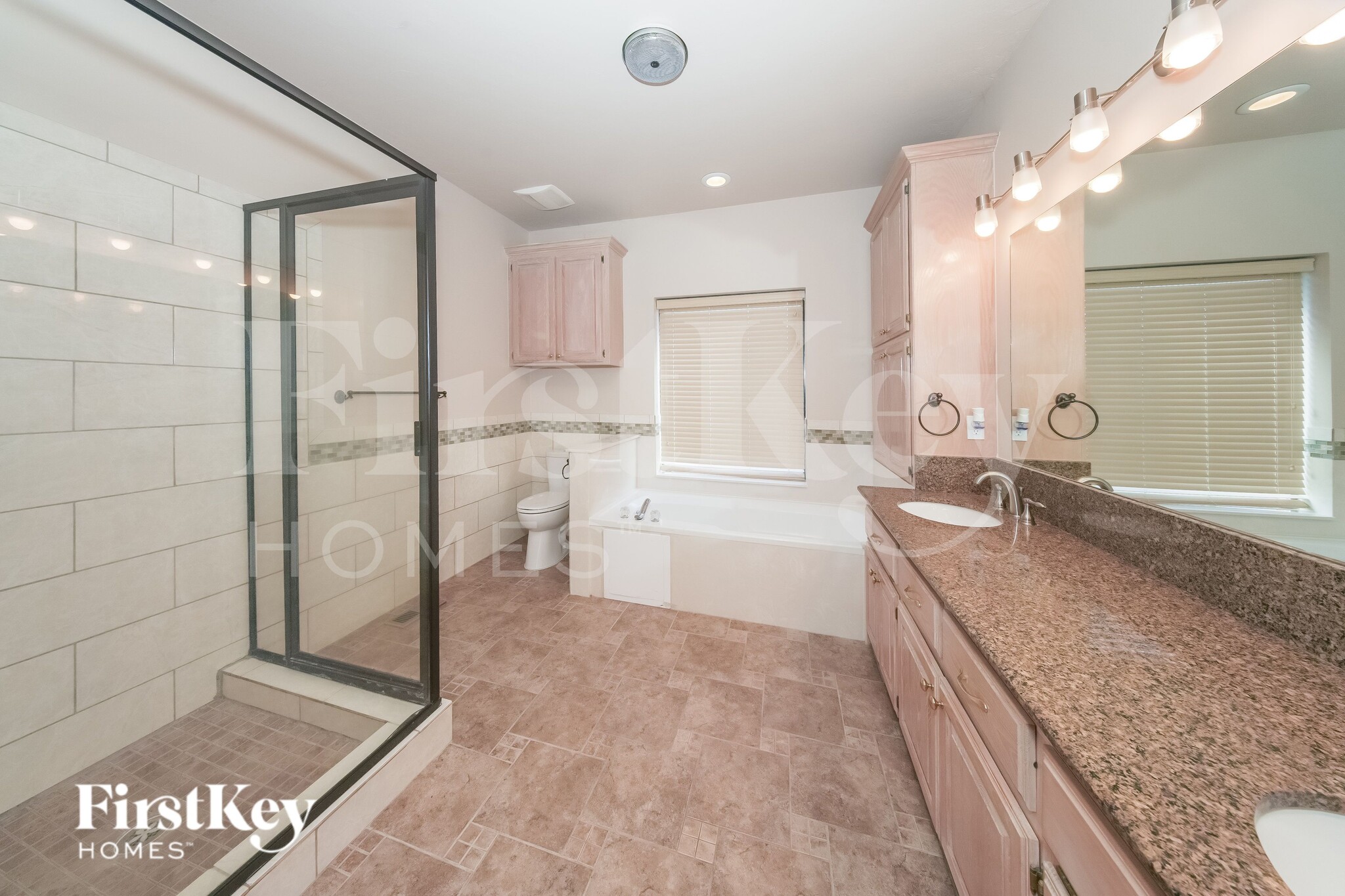 Building Photo - 1216 Pine Valley