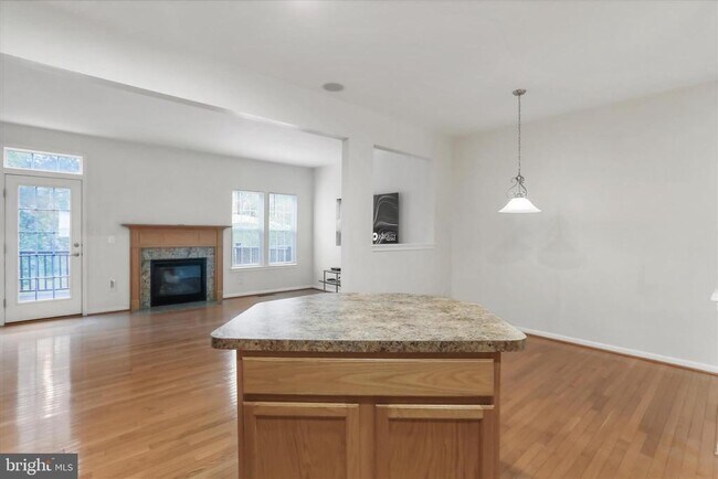 Building Photo - 15 Tidewater Terrace