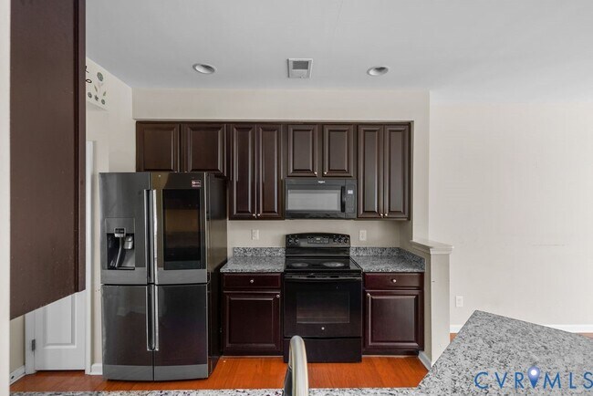 Building Photo - 3414 Avocado Dr