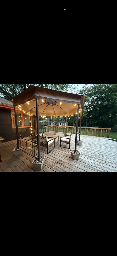 Building Photo - Bloomington 4 Bed 3 Bath Single Family Home