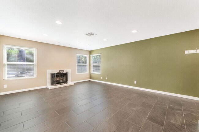 Building Photo - Modern Comfort Meets Timeless Style in a Beautifully Updated Las Vegas Home!