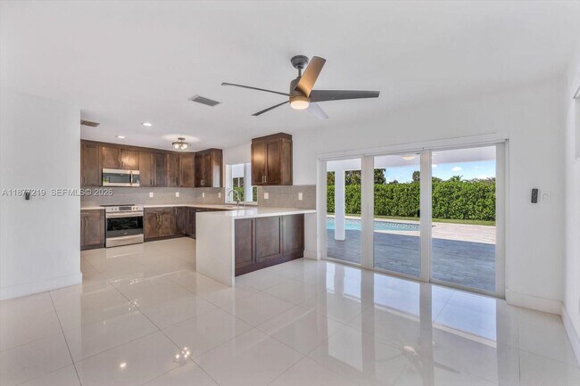 Building Photo - 9203 SW 136th Terrace