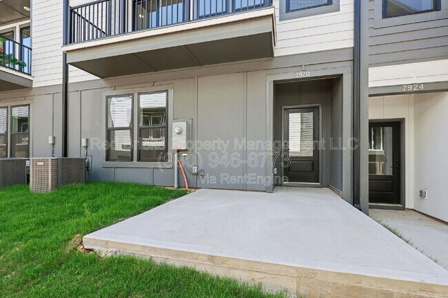 Building Photo - 7920 Sansom Cir