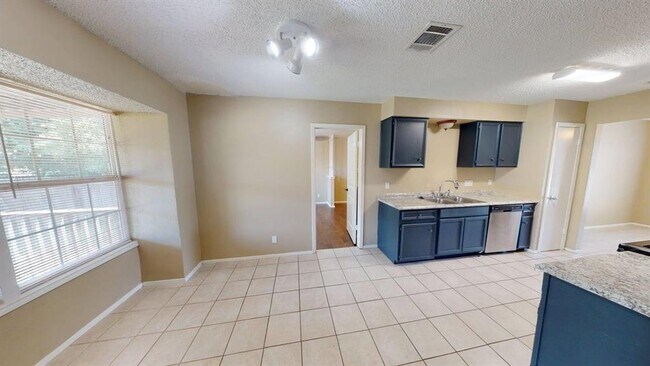 Building Photo - 10504 Wendts Way