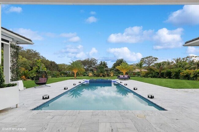 Building Photo - 8533 N Native Dancer Rd