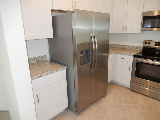 Building Photo - 14205 Pine Lodge Ln