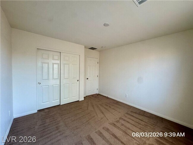 Building Photo - Beautiful 4BR Home with Huge Loft, Gourmet Kitchen & Covered Patio