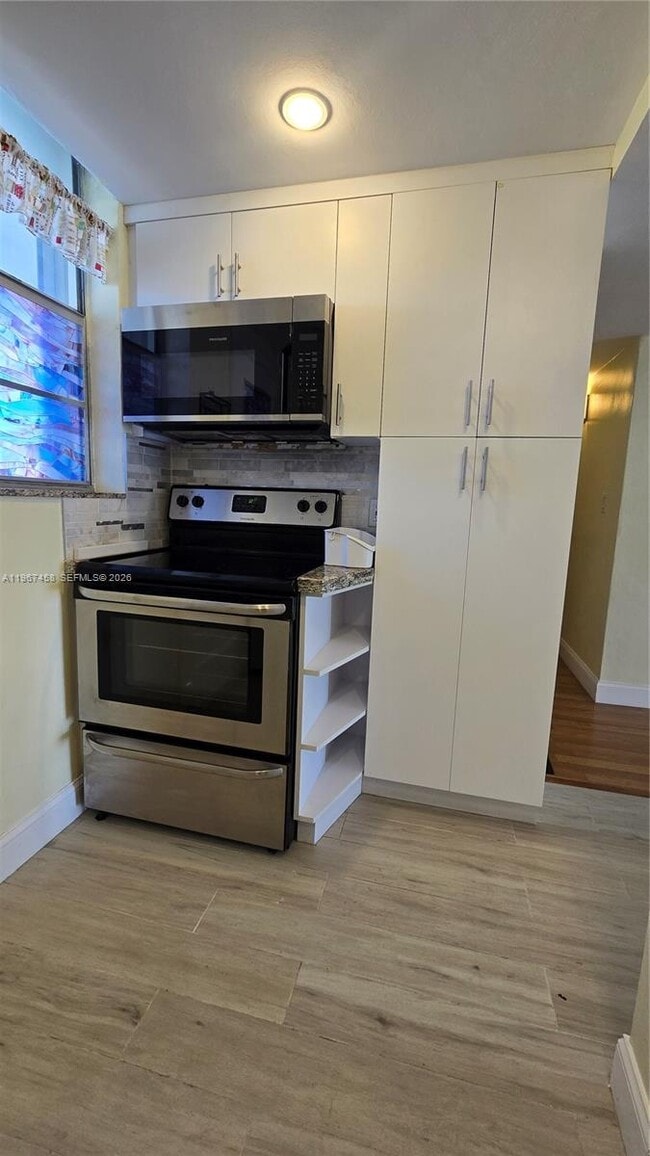 Building Photo - 3000 Marcos Dr