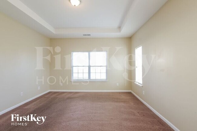 Building Photo - 1003 Break Maker Ln