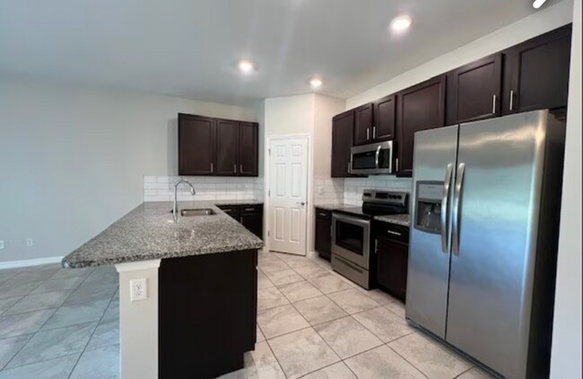 Building Photo - 1039/1043 San Cristobal Ave