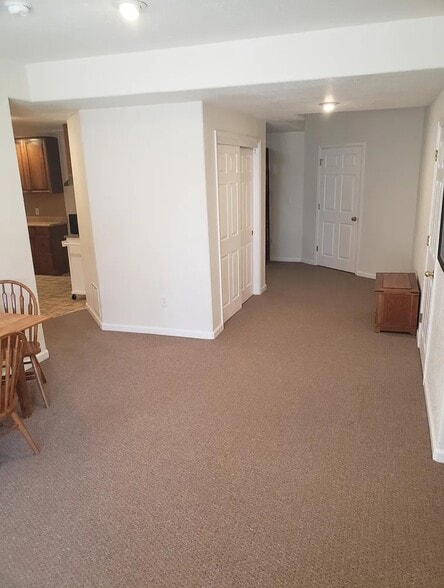 Building Photo - 1475 Live Oak Rd