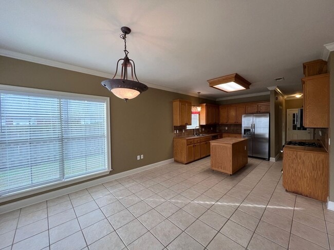 Building Photo - Pelican Crossing