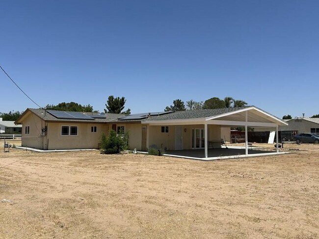 Building Photo - 15147 Dakota Rd
