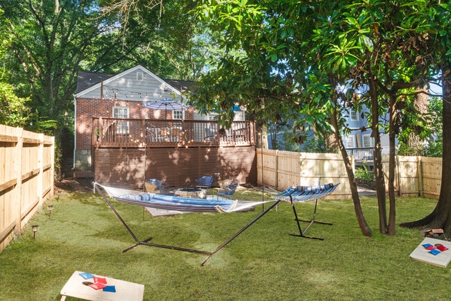 Building Photo - 919 Gilbert St SE