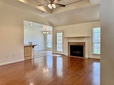 Building Photo - 806 Almoo St