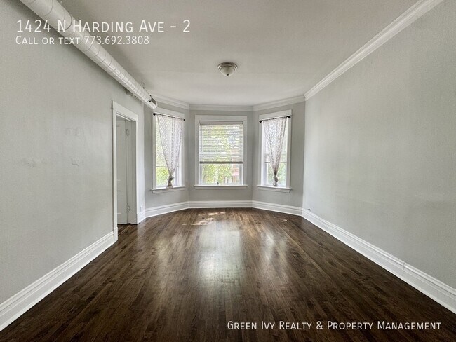 Building Photo - 1424 N Harding Ave