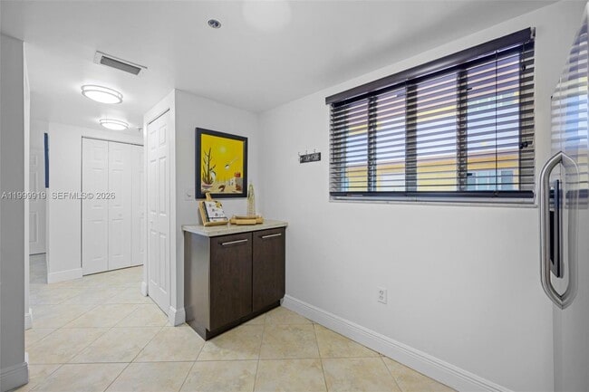 Building Photo - 8888 Collins Ave