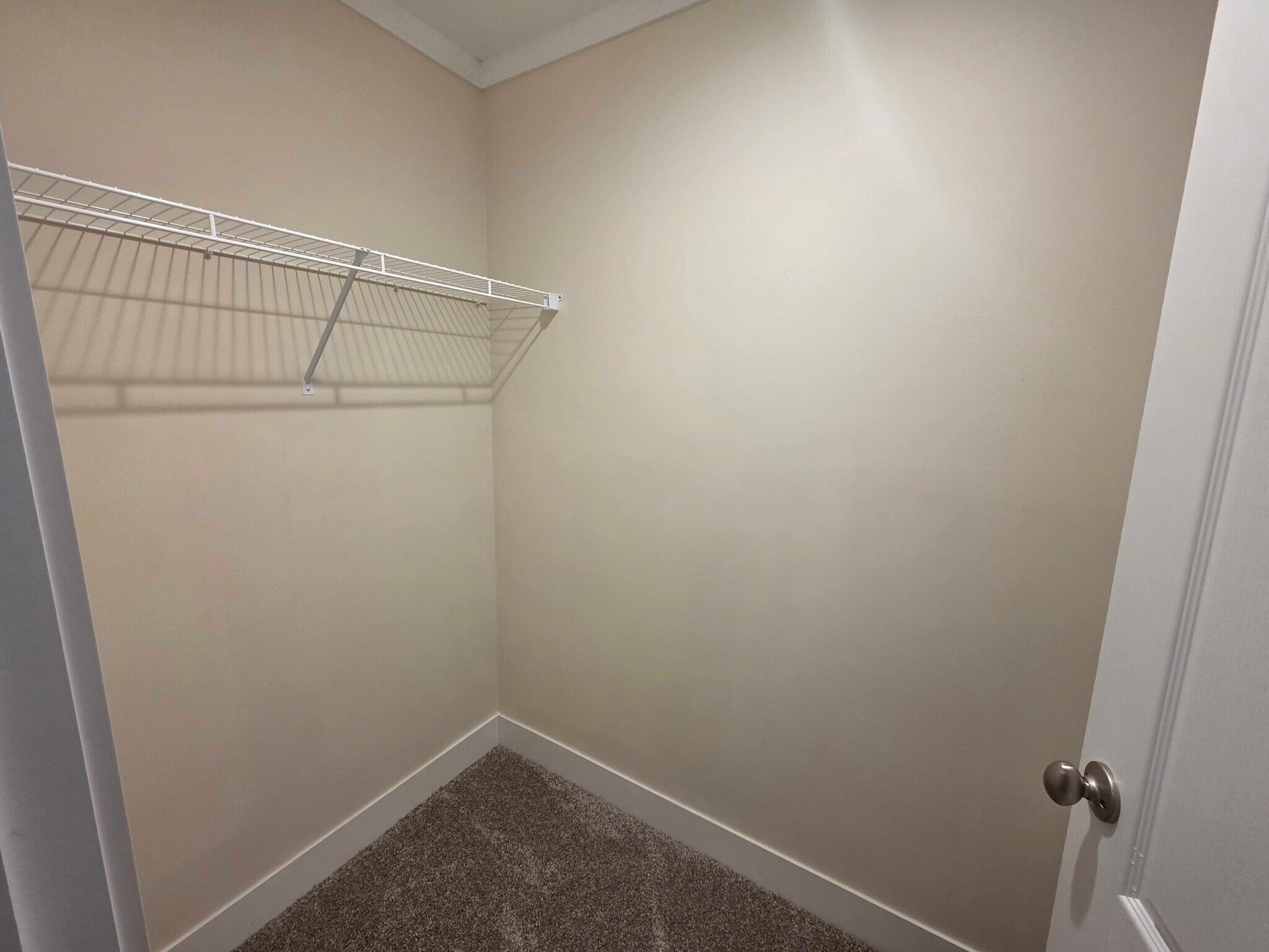 Building Photo - 3644 Chestnut St