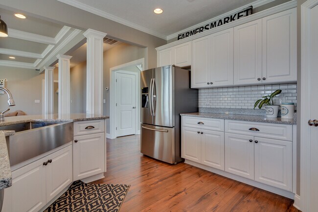 Building Photo - 1030 Ardrey Cir