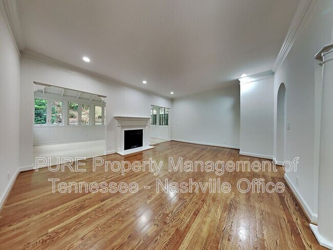 Primary Photo - 165 Hicks Rd
