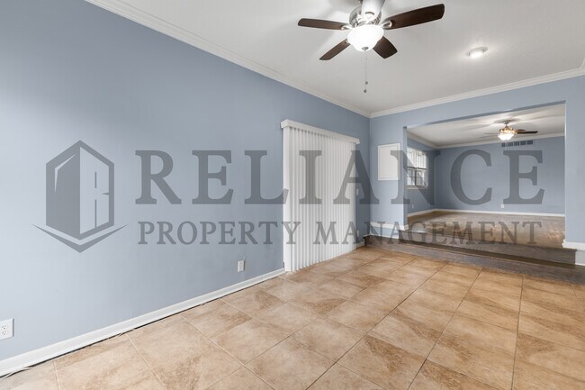 Building Photo - 512 Cindy St