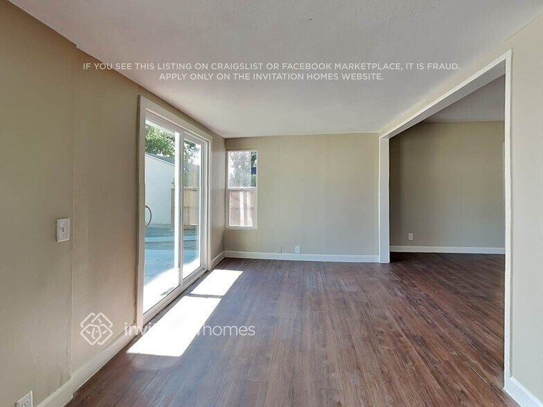 Building Photo - 6952 Donna Ave