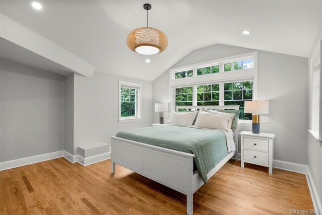 Building Photo - 42 Iselin Terrace