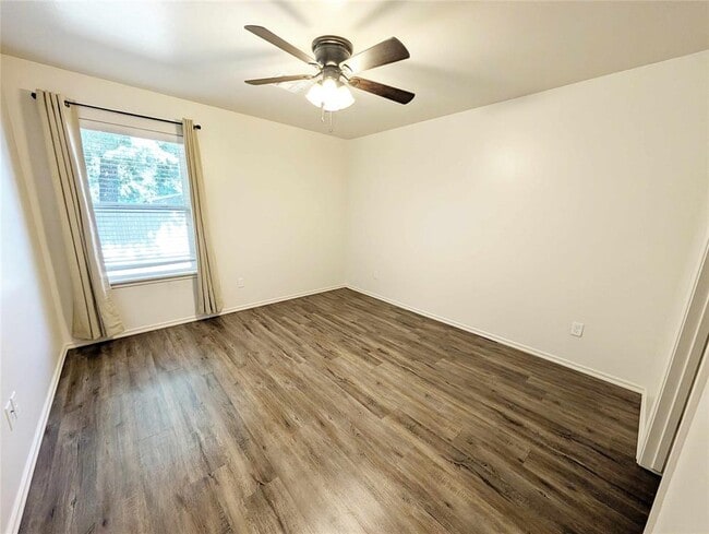 Building Photo - 425 Chalk Hill Ct