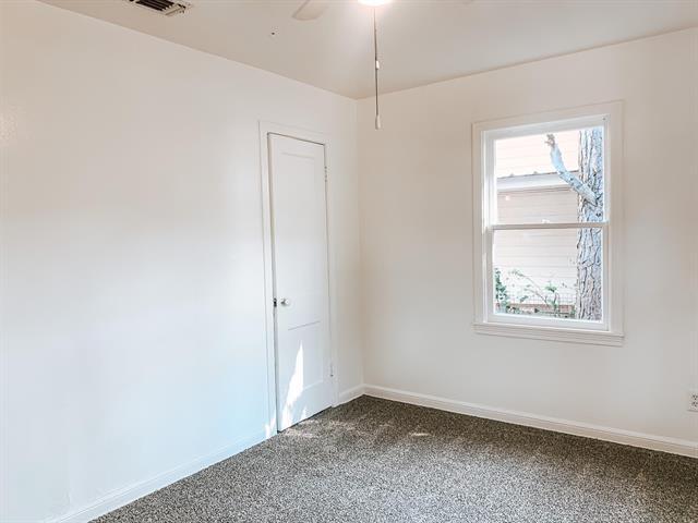 Building Photo - 5513 Thomas Ln